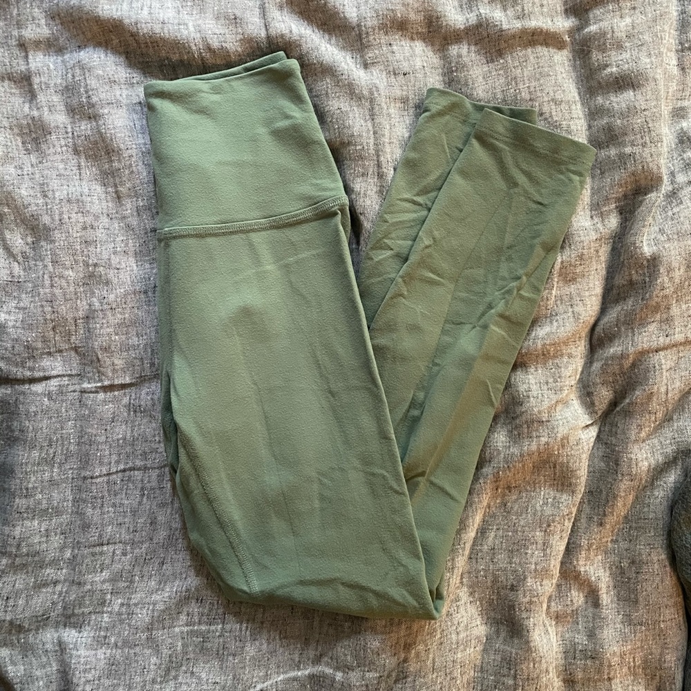 Beyond yoga leggings